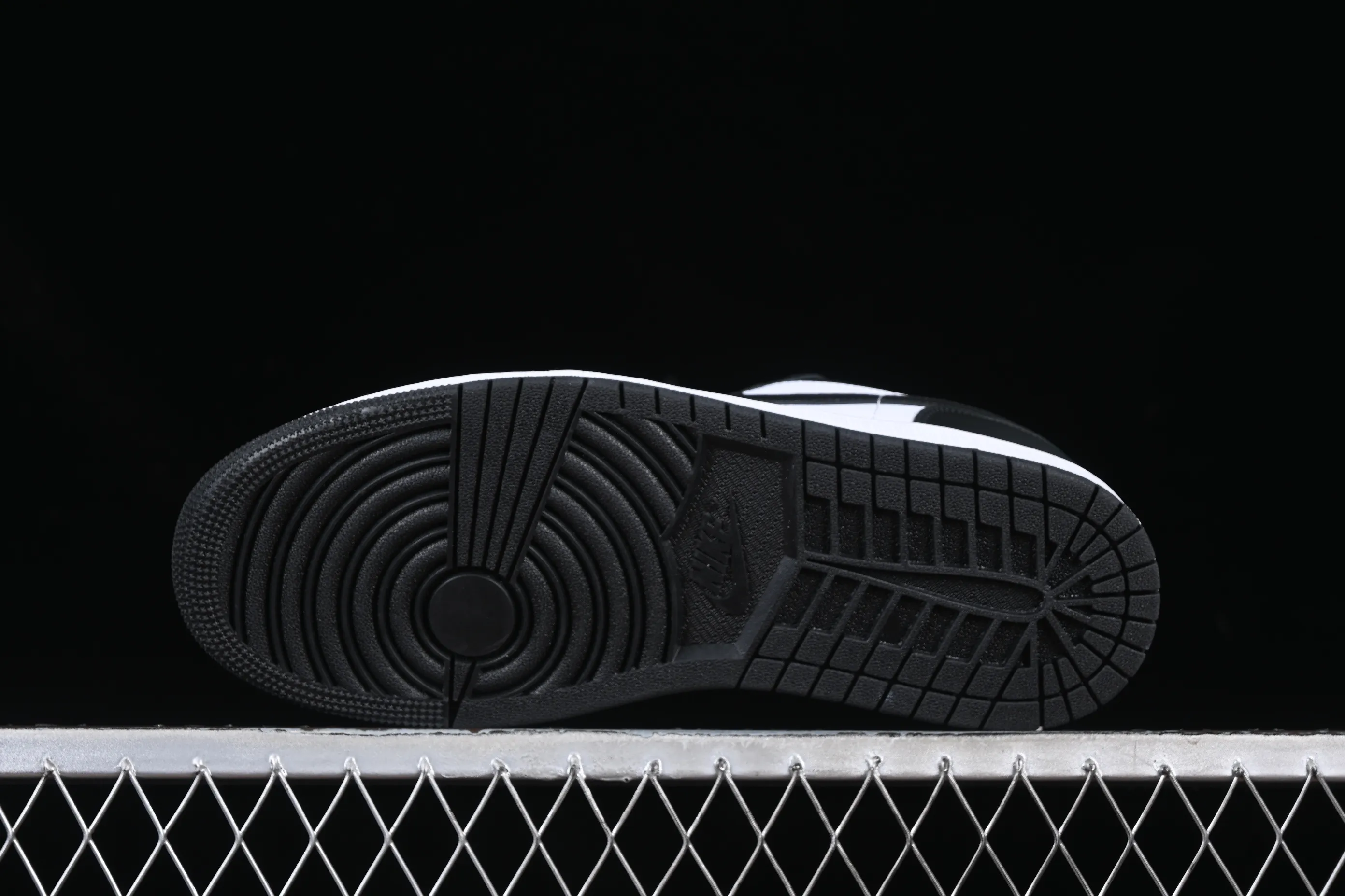 All categories Air Jordan Jordan series basketball shoes Air Jordan 1 Low Air Jordan 1 Low AJ1 Joe 1 black and white panda low-top cultural basketball shoes 553558-131